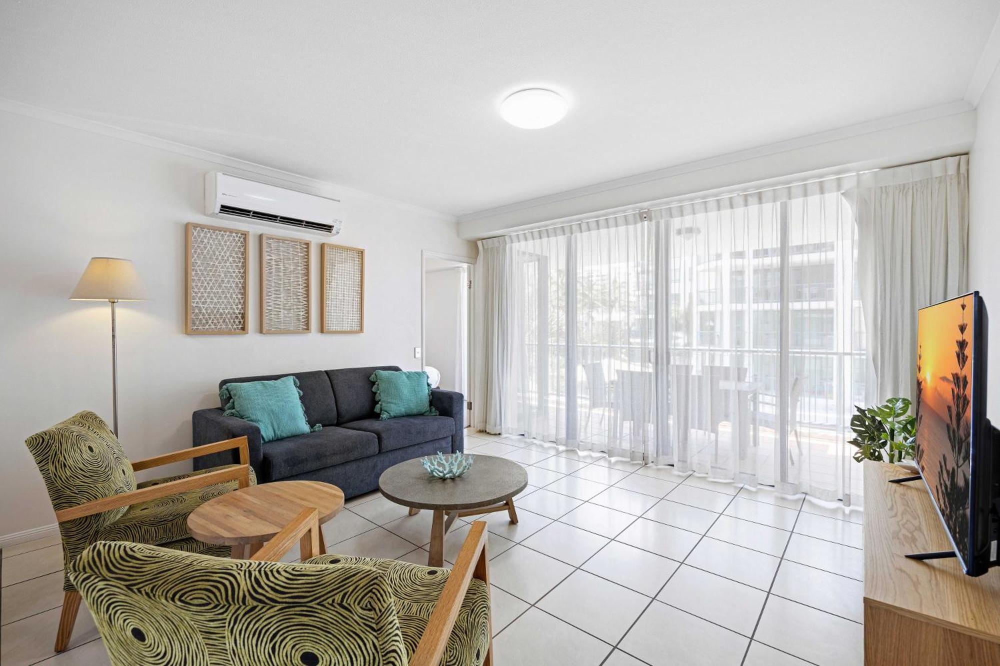 Beachside 2-Bed With Pools Gym Bbq And Parking Apartment Alexandra Headland Exterior photo